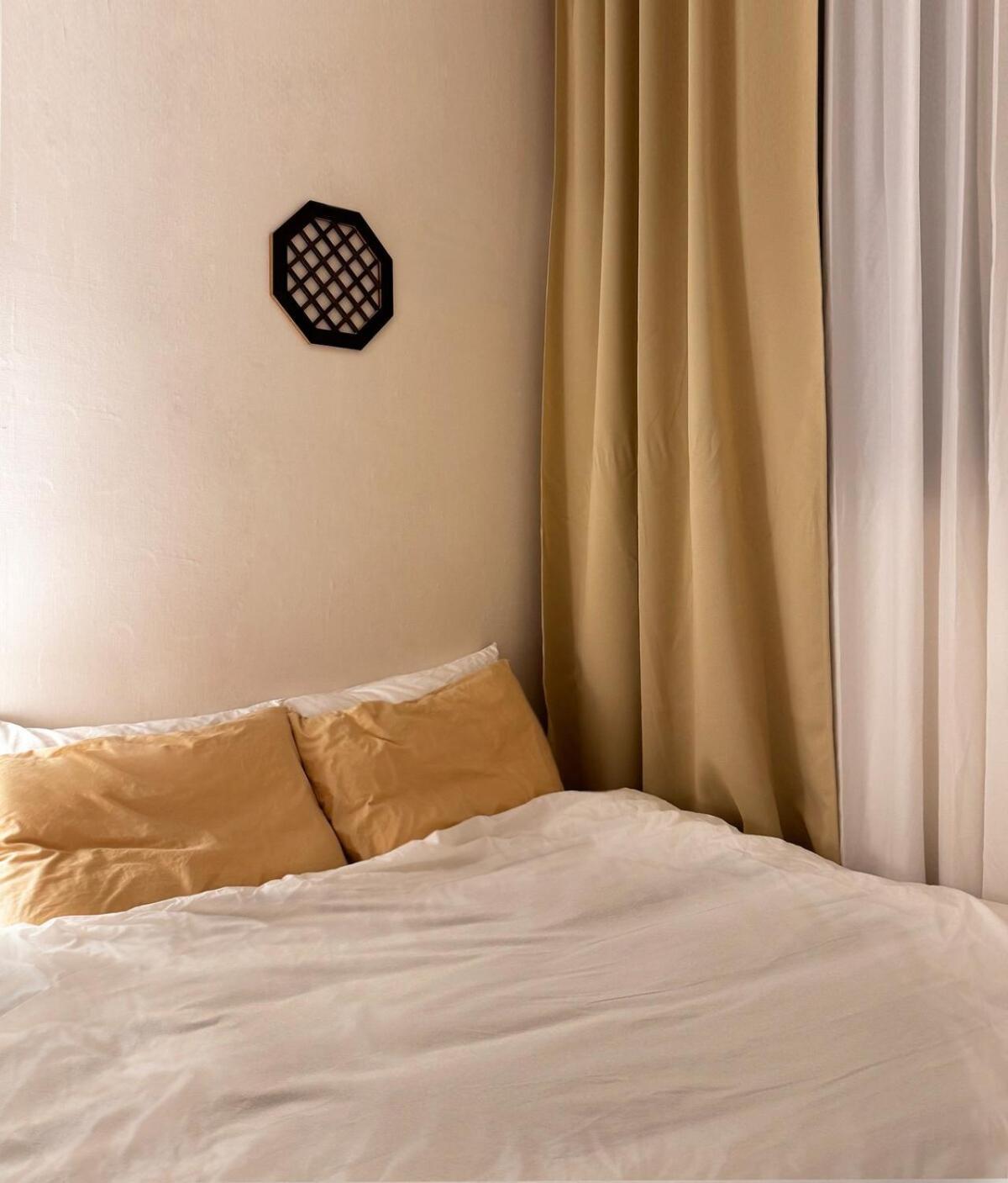 Apartment Middle Of Hongdae And Gangnam With Line Seoul
